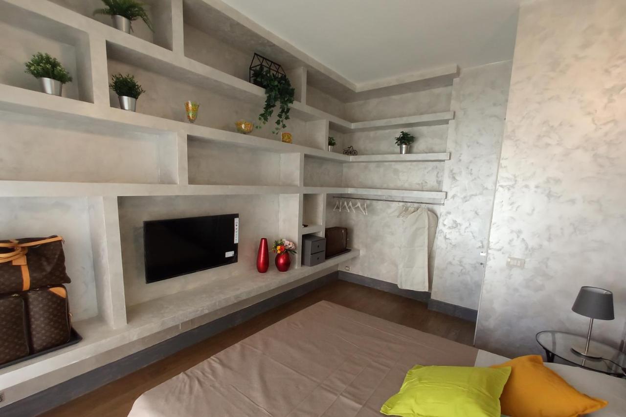 C&E Suites Roma Лідо-ді-Остія Екстер'єр фото