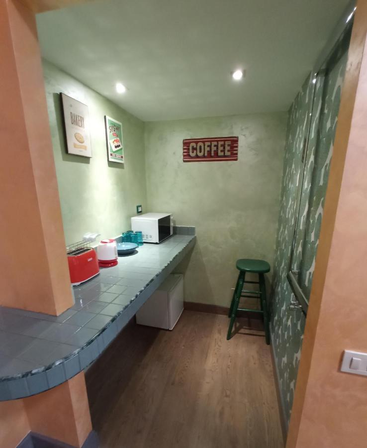 C&E Suites Roma Лідо-ді-Остія Екстер'єр фото