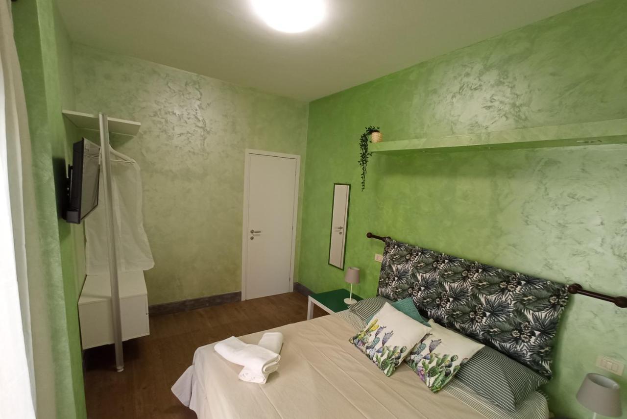 C&E Suites Roma Лідо-ді-Остія Екстер'єр фото